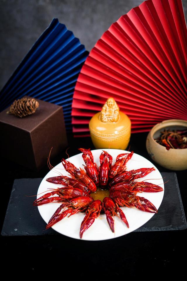 五店同開，初壹食午預煮餐食連鎖品牌強勢登陸成都，以硬件研發(fā)撬動餐飲新藍海